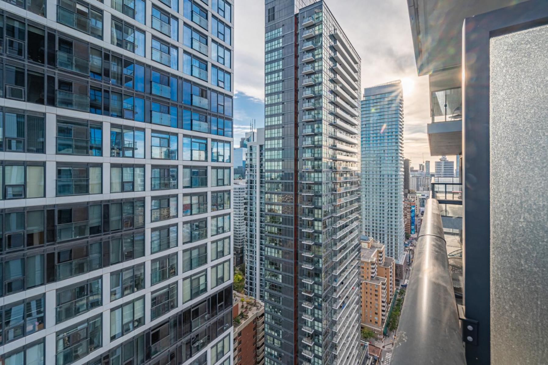 Toronto Garden Suites Екстериор снимка