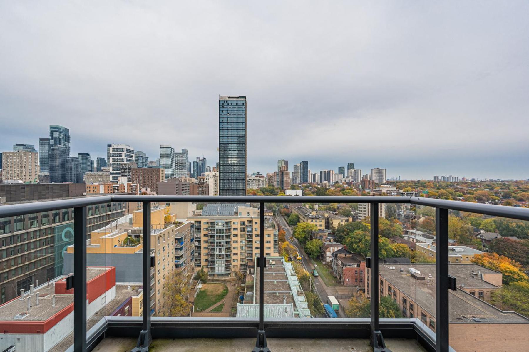 Toronto Garden Suites Екстериор снимка