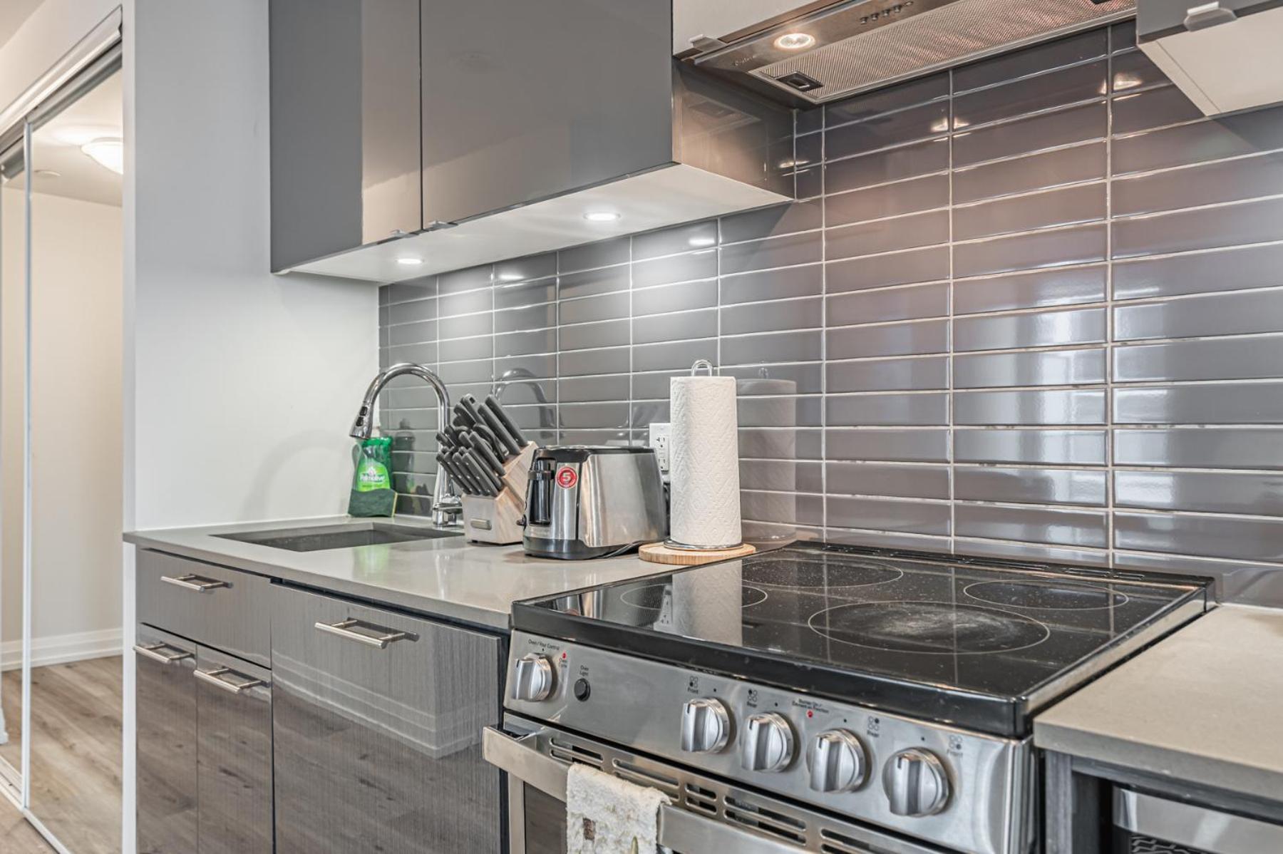 Toronto Garden Suites Екстериор снимка