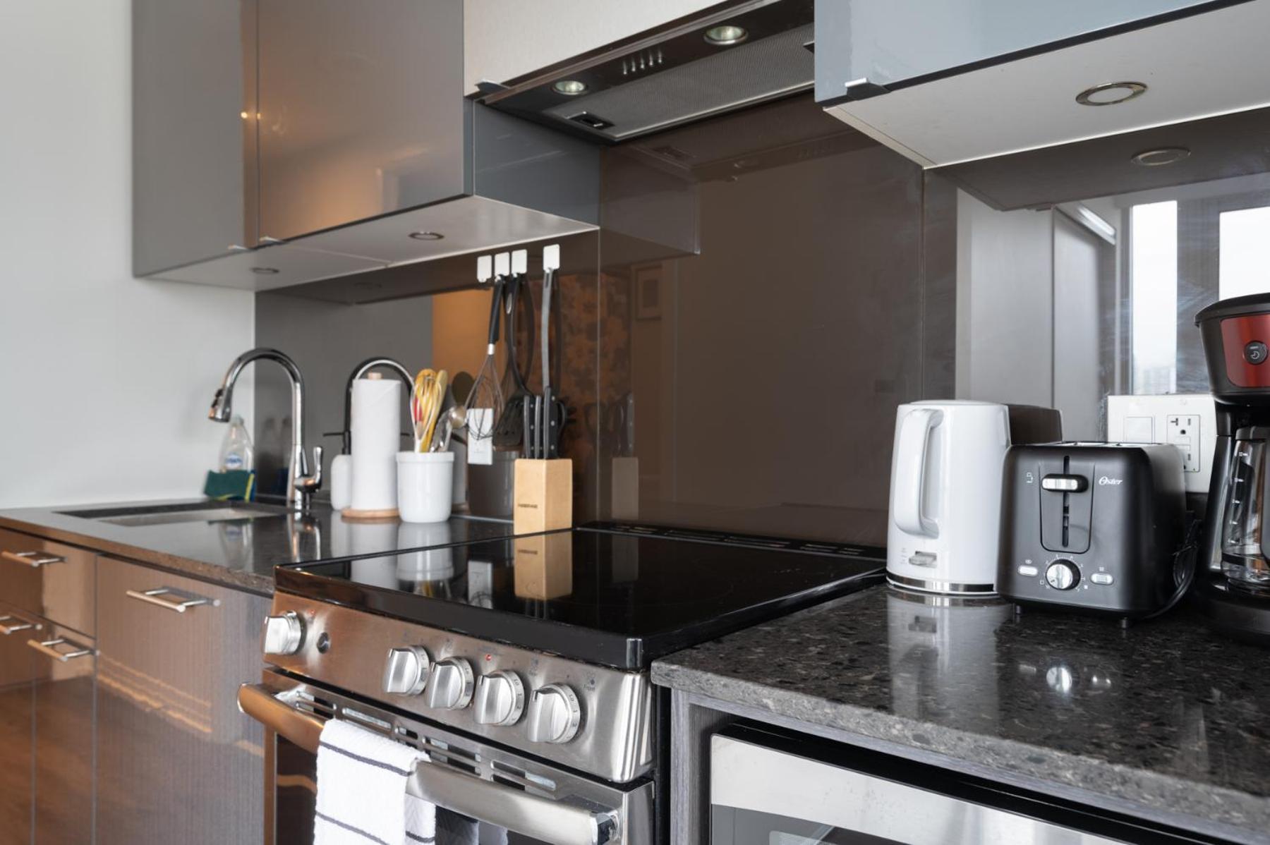 Toronto Garden Suites Екстериор снимка