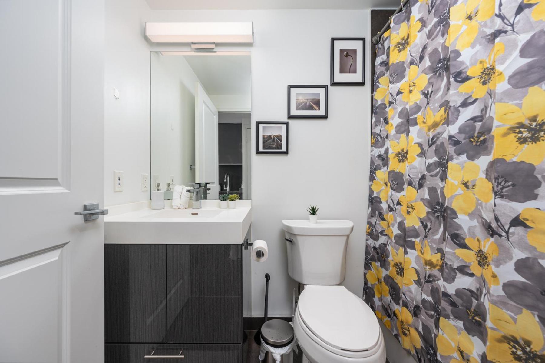 Toronto Garden Suites Екстериор снимка