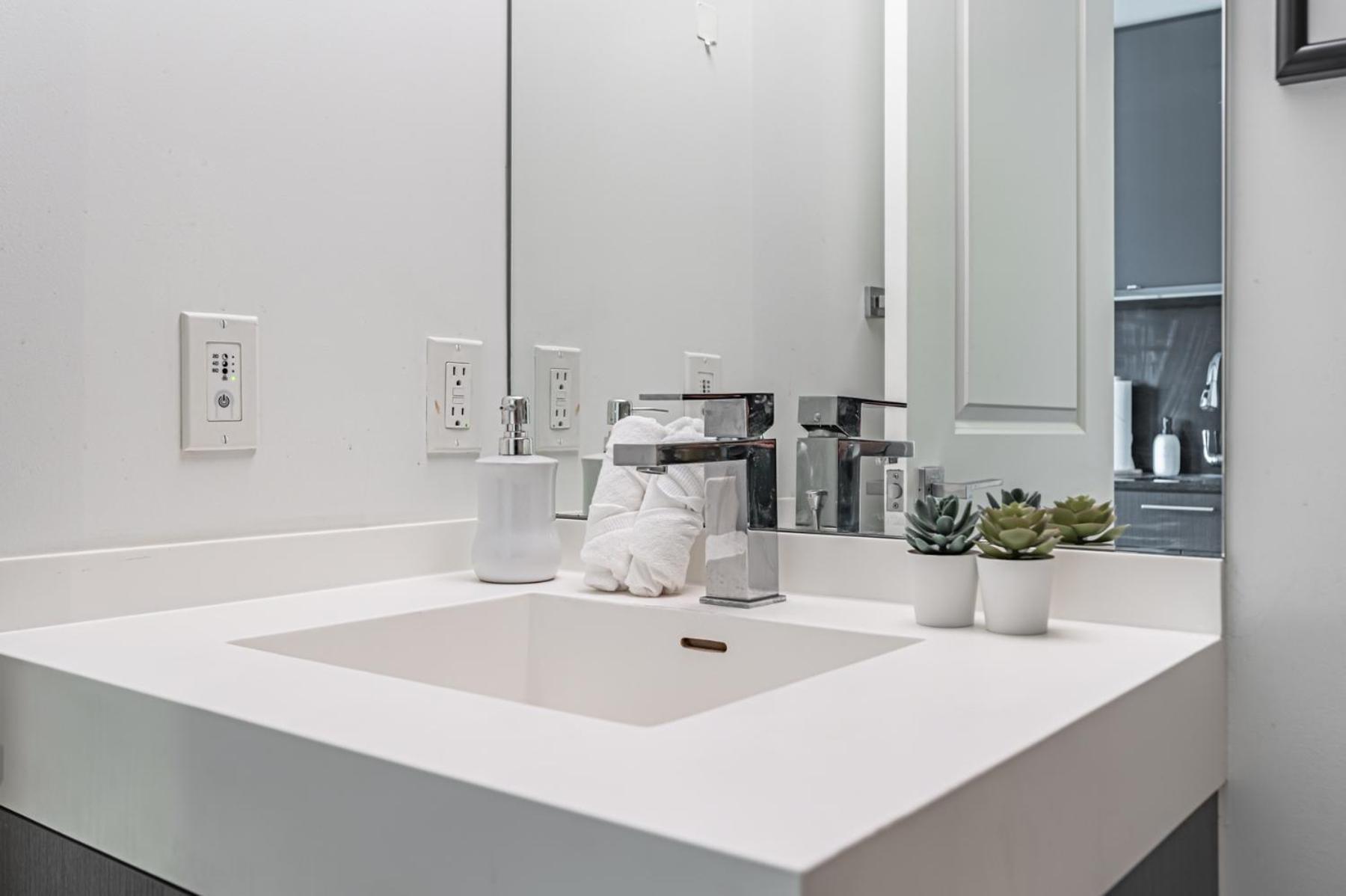 Toronto Garden Suites Екстериор снимка